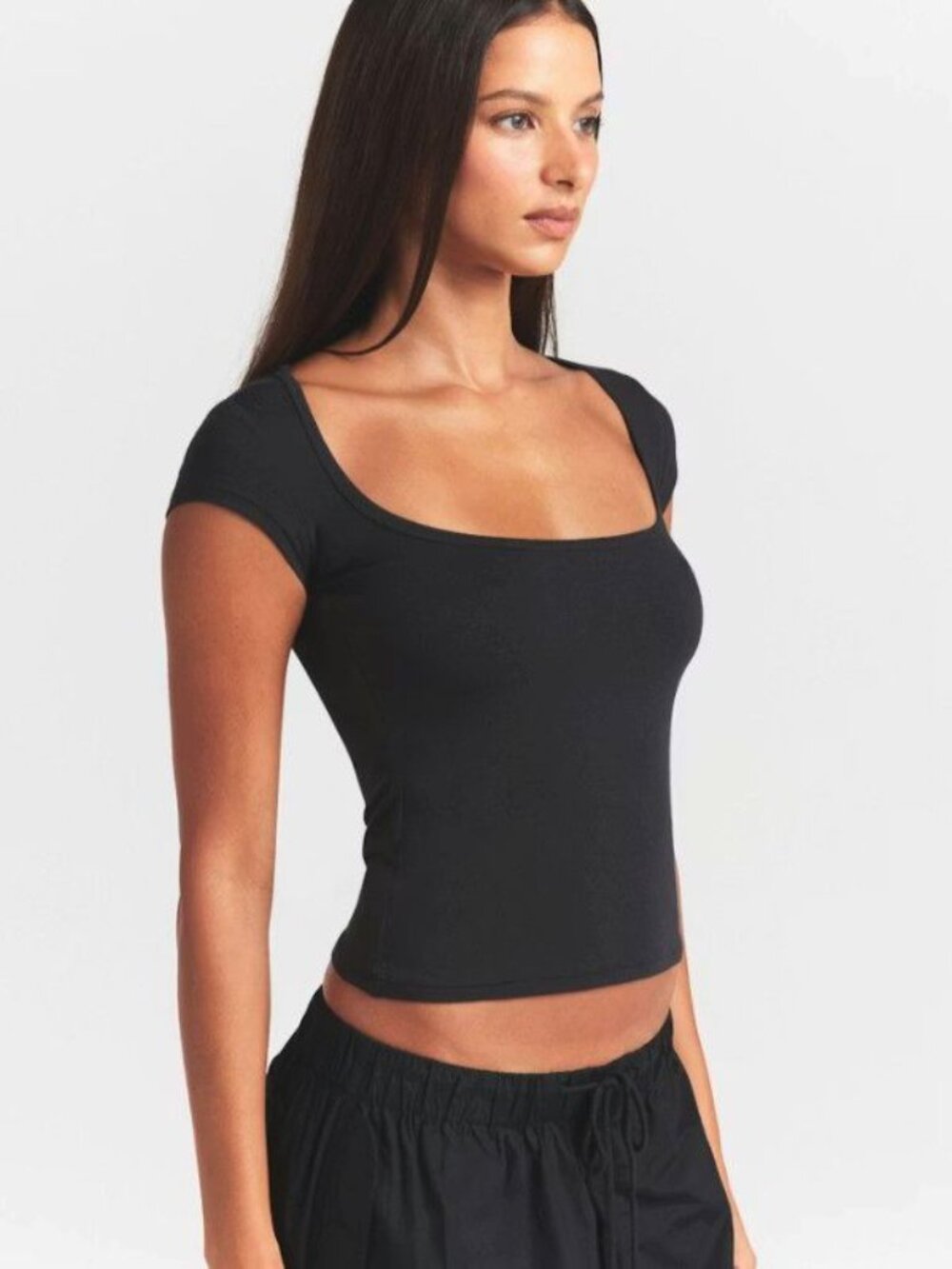 SKIMS Scoop Neck Cotton Blend Jersey T-Shirt in Black Size S - Picture 2 of 8